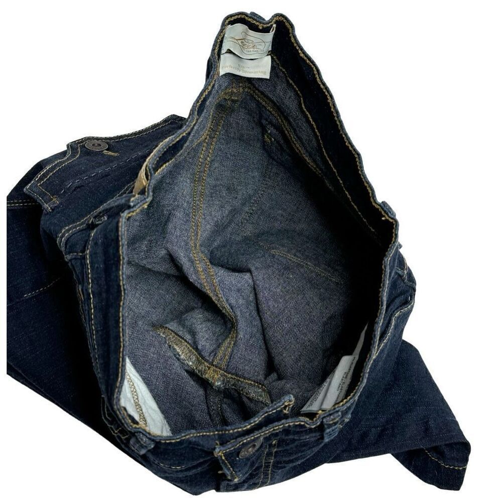 Levi’s dark wash 512 perfectly slimming Bermuda jean shorts size 10 - Picture 7 of 13